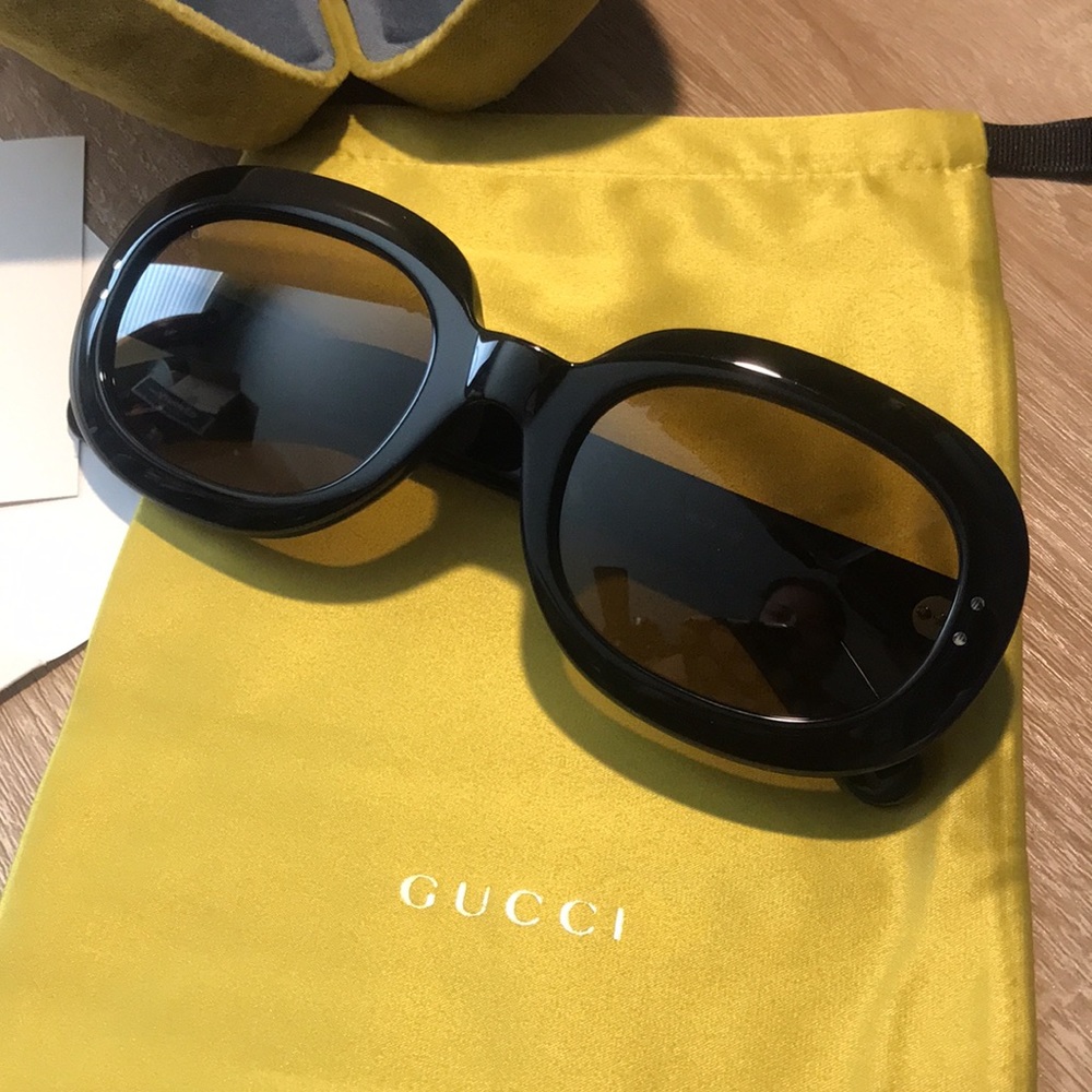 Gucci, Sunglasses - Picture 12 of 12